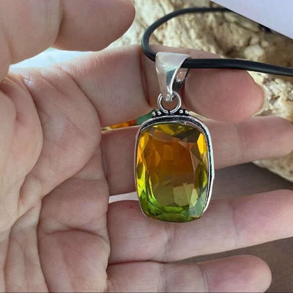 Bi-Color Tourmaline silver pendant necklace - Picture 6 of 7